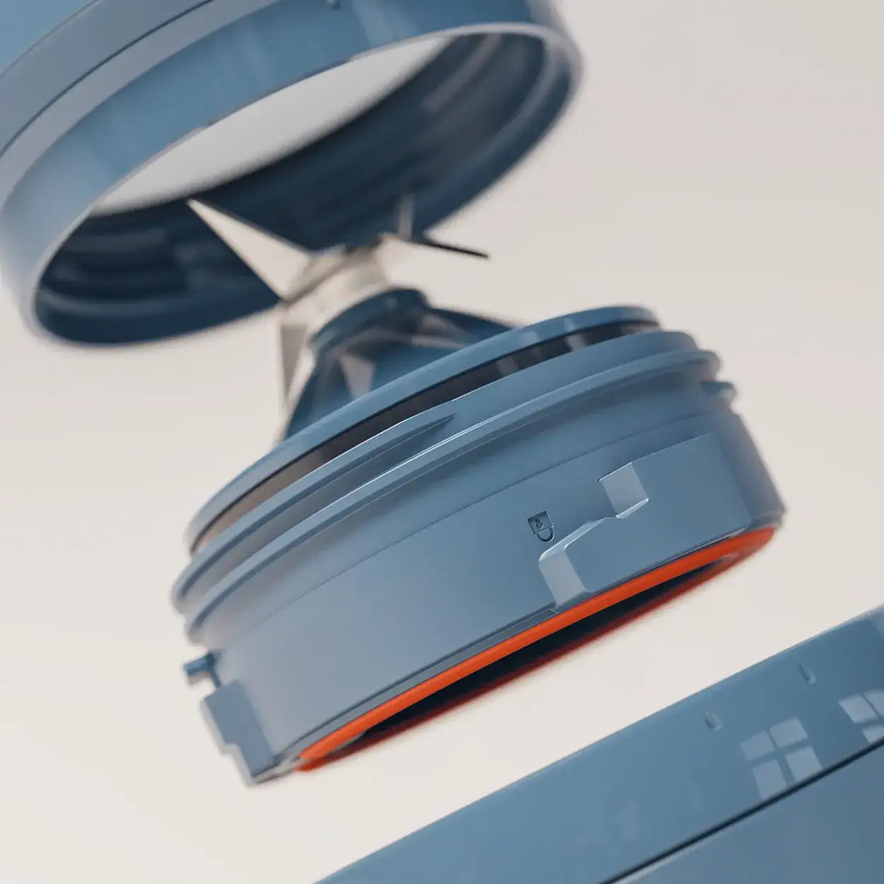 intelligent-cordless-portable-blender-b7 ICB_fullAssembly_midnightBlue_3_2_explodeBladeLock_edit.webp