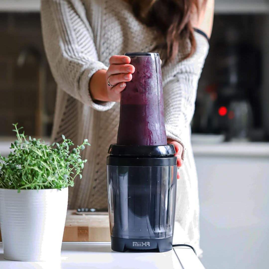 nutrition-and-protein-blender-n2 MiiXRX7_lifestyleImage_1.jpg
