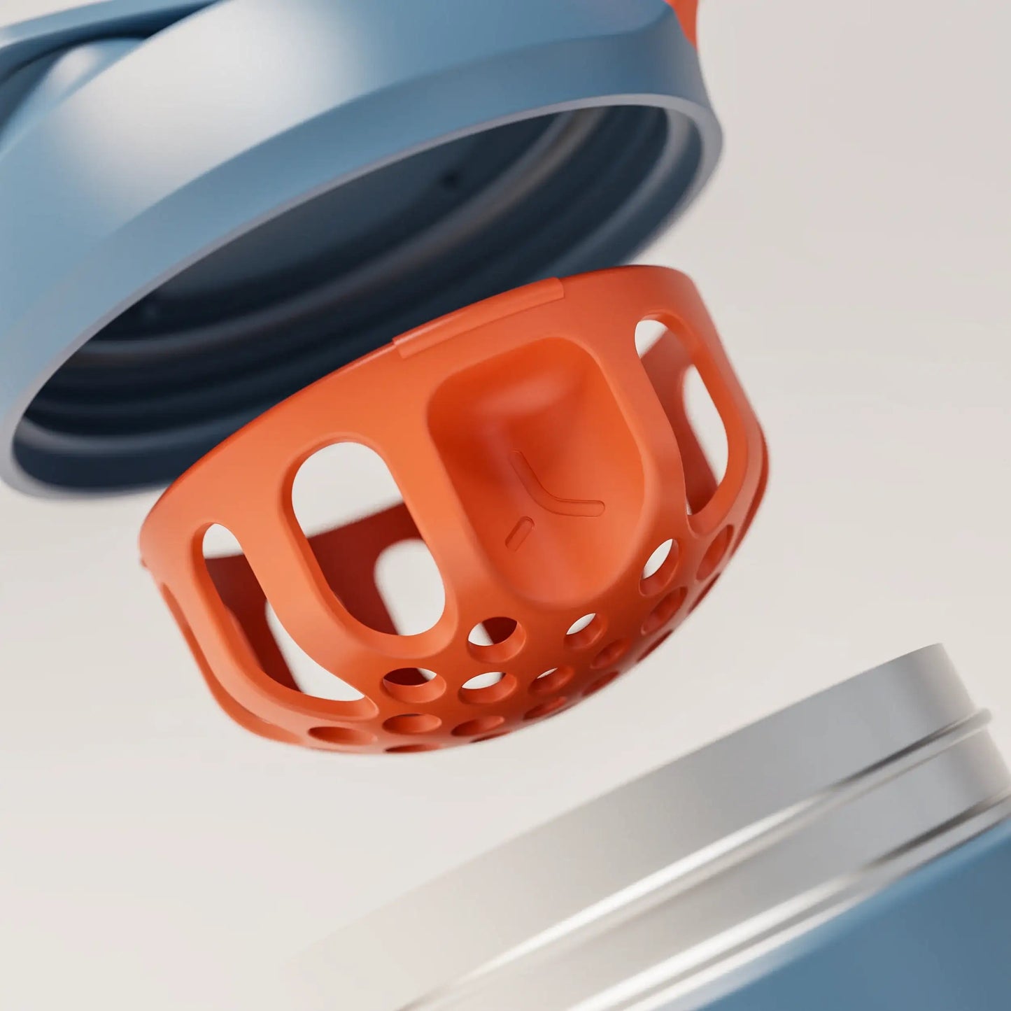 insulated-performance-shaker-bottle-q2 SHKR_18550_dwSS-S1.1_midnightBlue_burntOrange_3_2_explodeAgitator_edit.png