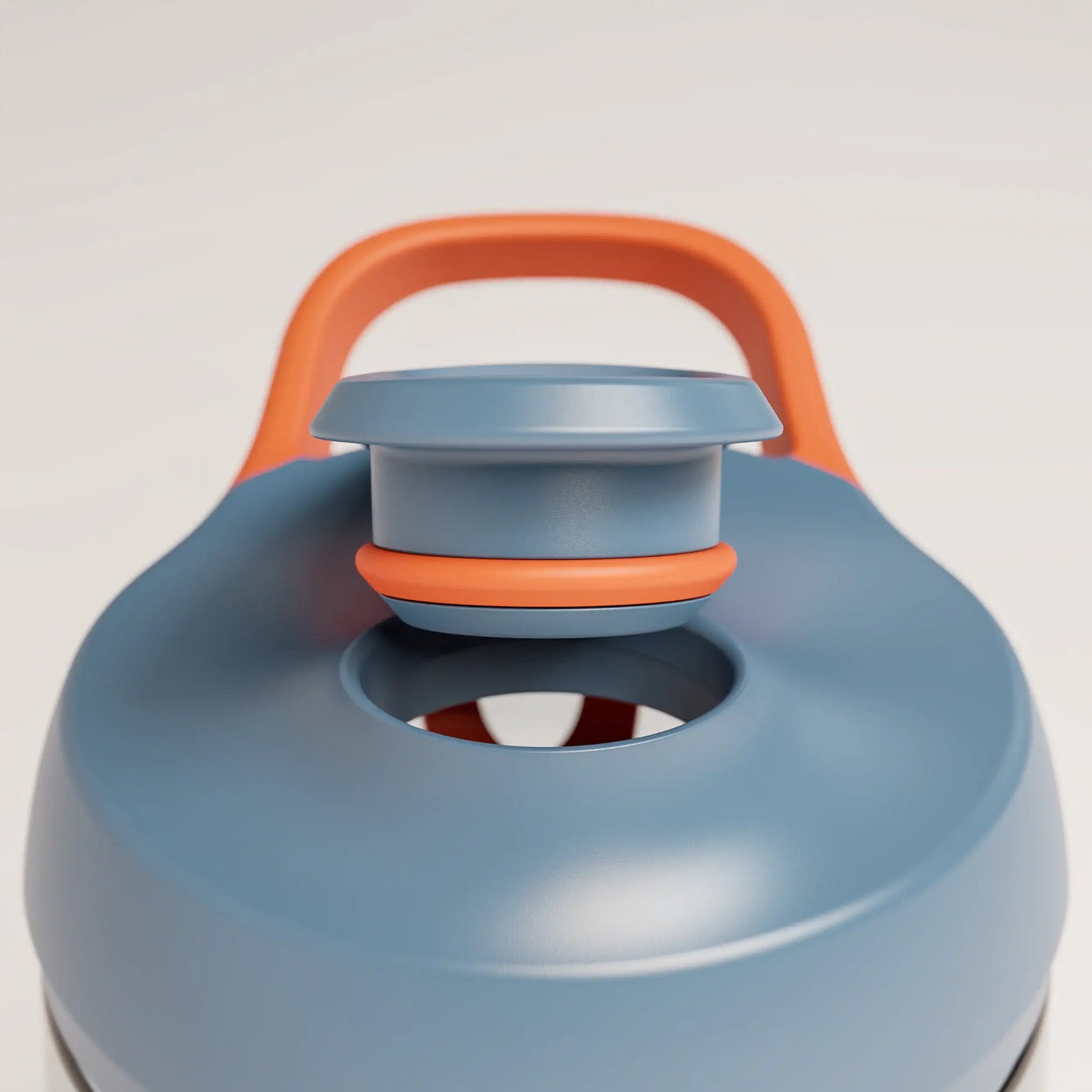 ecozen-performance-shaker-bottle-z8 SHKR_24700_P-S1.1_midnightBlue_burntOrange_2_2.5_MPCloop_edit.png