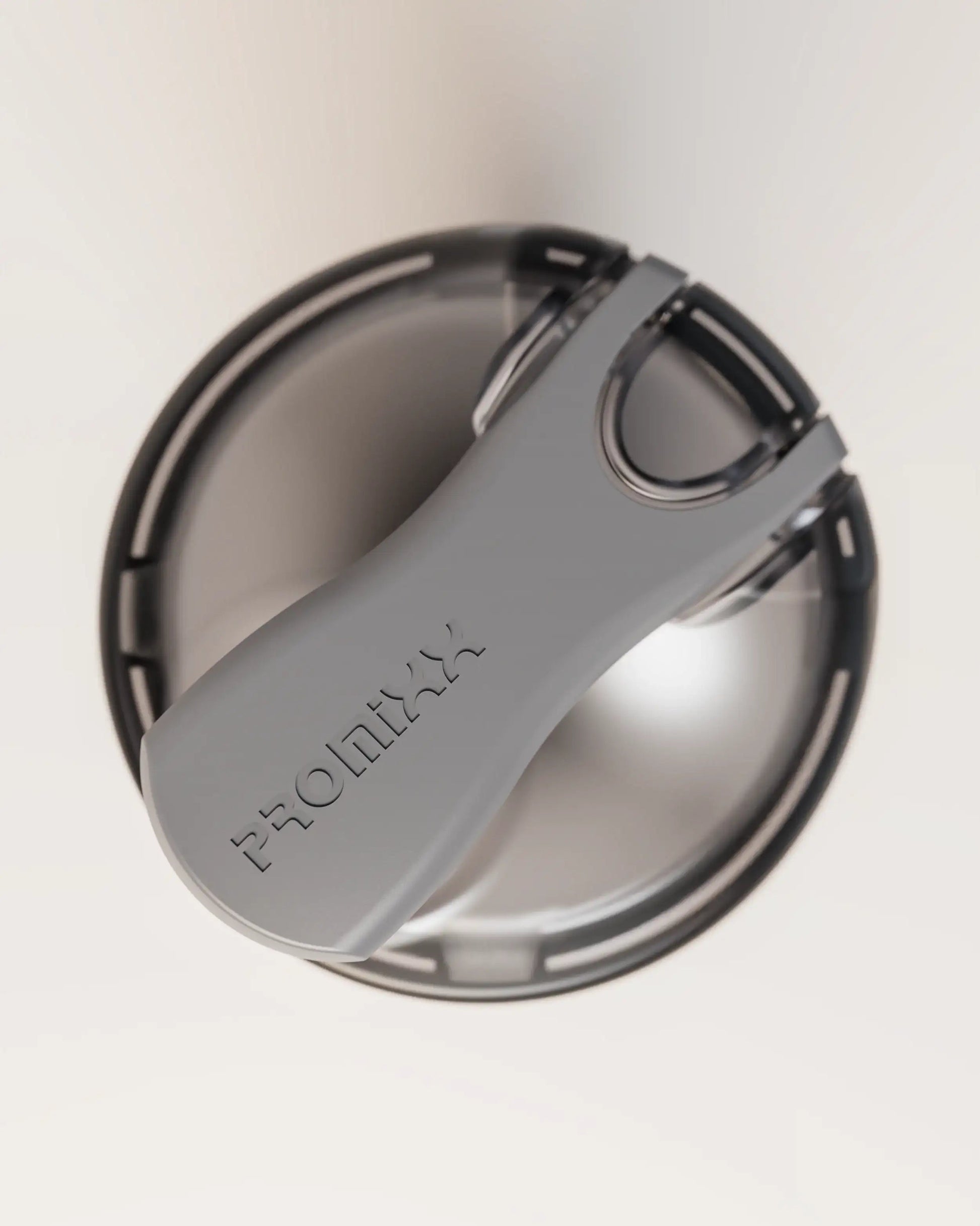 stainless-steel-electric-shaker-bottle-j9 VM_LiPo_3.5-700_v1_stainlessSteel_4x5_noNUTRIPOD_1_6_topDown_DOF_EDIT.png