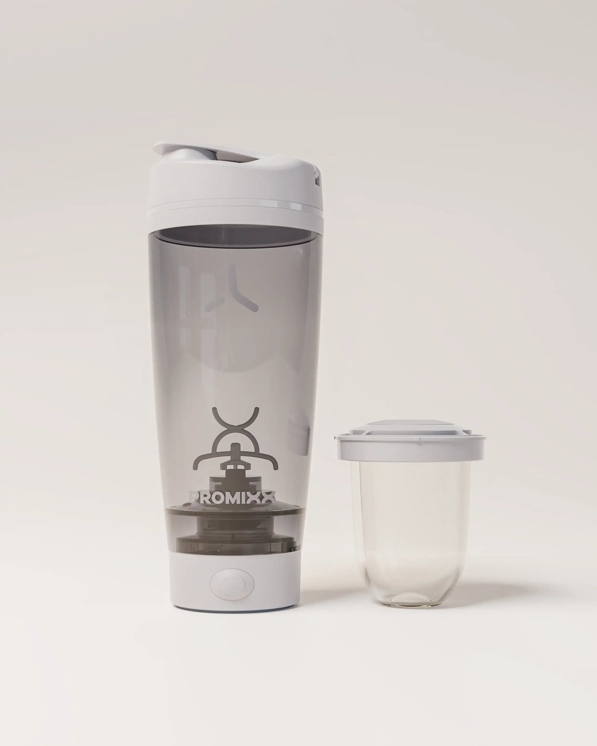 electric-shaker-bottle-q0 VM_LiPo_3.7-700_v1_coolGray_4x5_7_1_heroNutripod_EDIT.png
